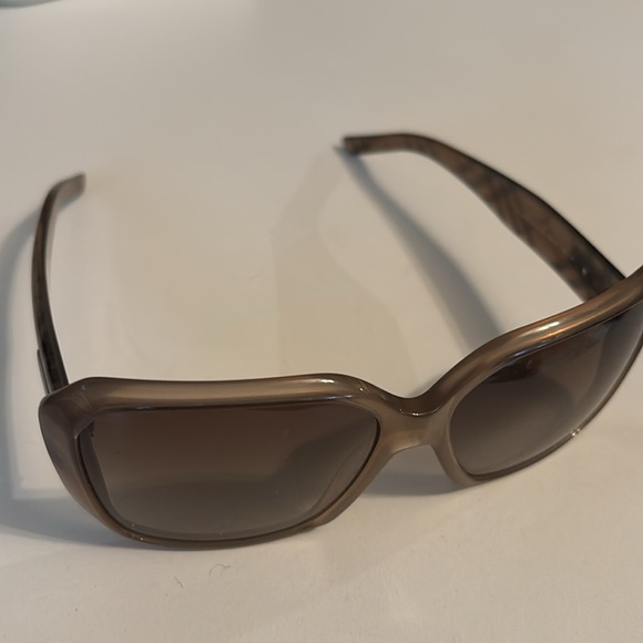 Vintage Burberry Sunglasses - Great Condition - Picture 2 of 8